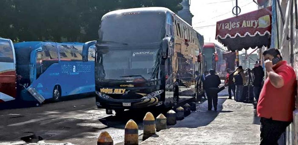 Terminales patito en La Merced ofrecen viajes al sureste del país por 600  pesos