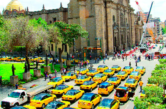 Protesta de taxistas en Guadalajara termina con zafarrancho
