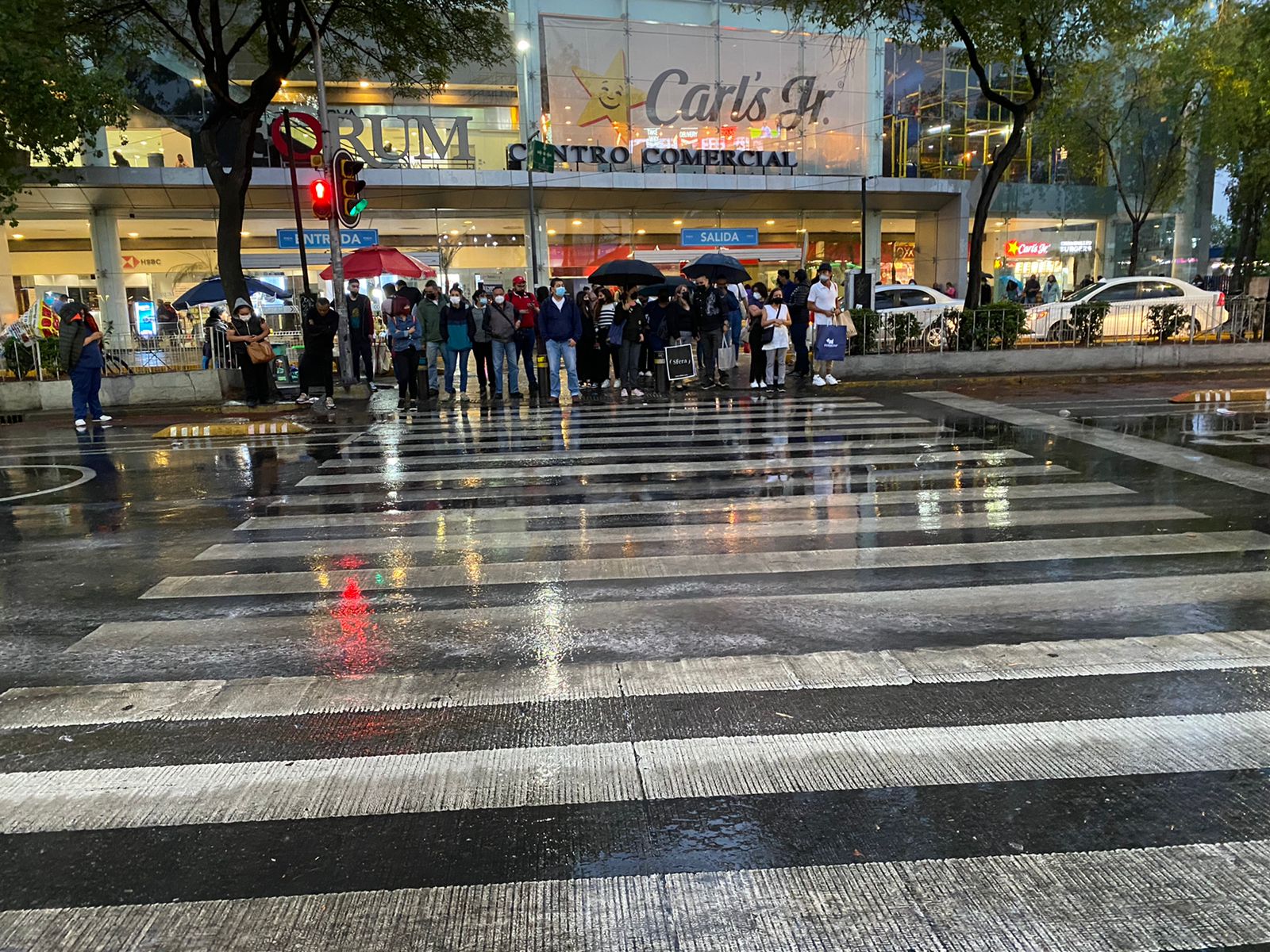 Habrá Jueves Caluroso Con Cielo Nublado En Cdmx Se Esperan Fuertes Lluvias 9908