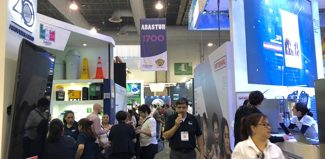 Visitan más de 15 mil personas la edición 38 de la Expo ABASTUR en CDMX